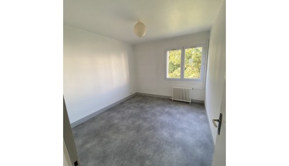 Logement tudiant T4 à Bourrou (24110)