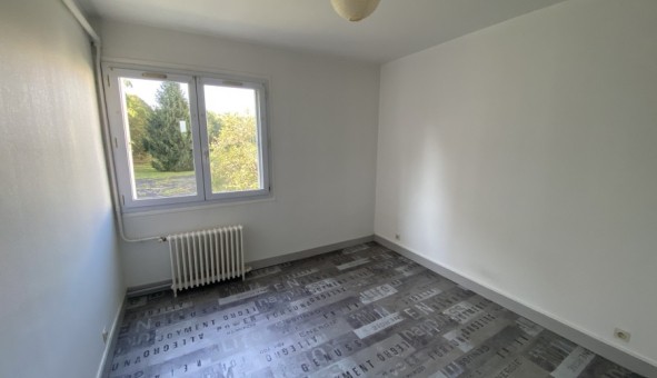 Logement tudiant T4 à Bourrou (24110)