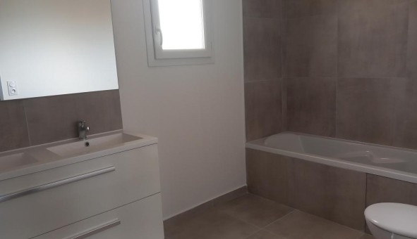 Logement �tudiant T4 &agrave; Cabannes (13440)