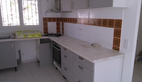 Logement �tudiant T4 &agrave; Cabasse (83340)