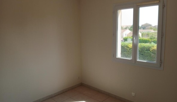 Logement tudiant T4 à Camaret sur Aigues (84850)