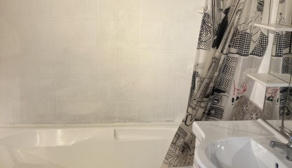 Logement tudiant T4 à Carqueiranne (83320)