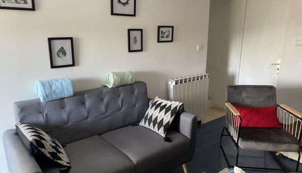 Logement tudiant T4 à Carticasi (20244)