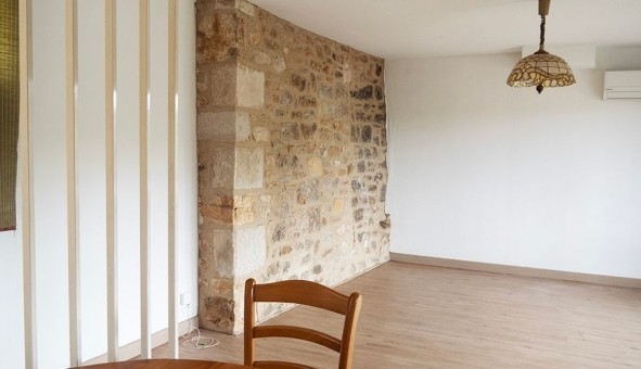 Logement �tudiant T4 &agrave; Cassagnes (46700)