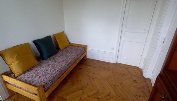 Logement tudiant T4 à Cellule (63200)