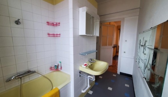 Logement tudiant T4 à Cellule (63200)