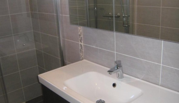 Logement tudiant T4 à Cellule (63200)