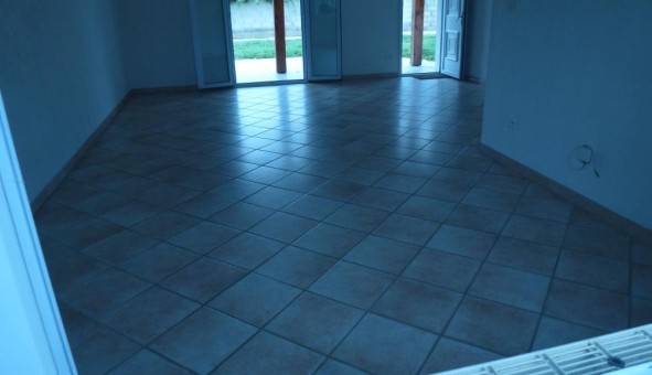 Logement tudiant T4 à Certines (01240)