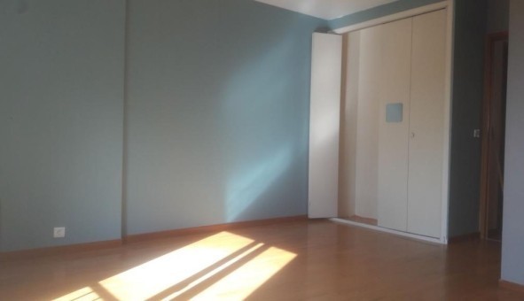Logement tudiant Location T4 Vide Chapet (78130)