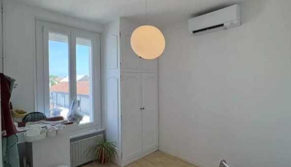 Logement �tudiant T4 &agrave; Chapet (78130)