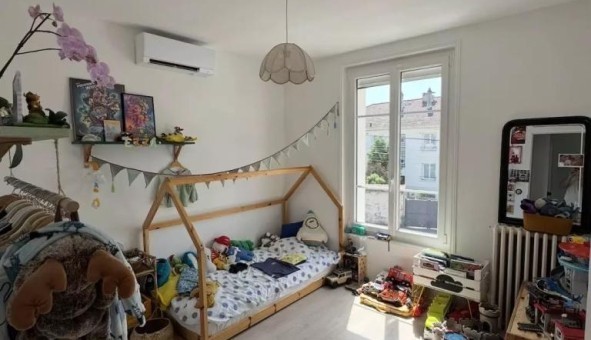 Logement �tudiant T4 &agrave; Chapet (78130)