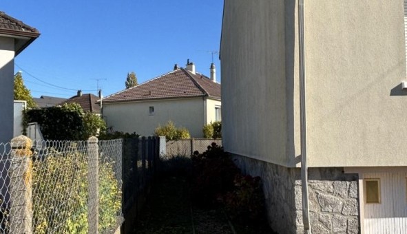 Logement tudiant T4 à Chartres (28000)