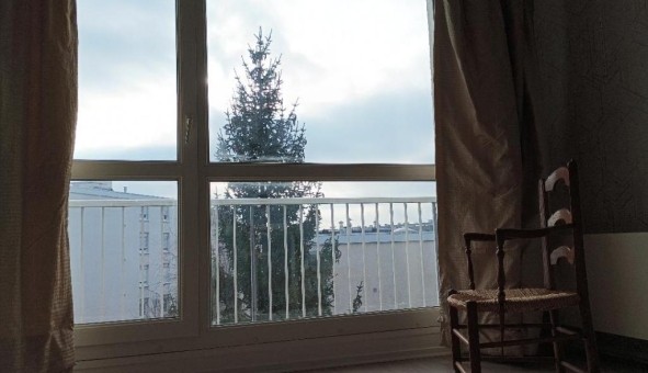 Logement tudiant T4 à Chartres (28000)