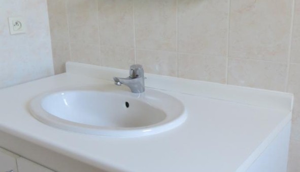 Logement tudiant T4 à Chasnais (85400)