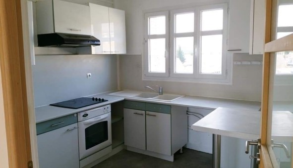 Logement �tudiant T4 &agrave; Ch�teaudouble (83300)