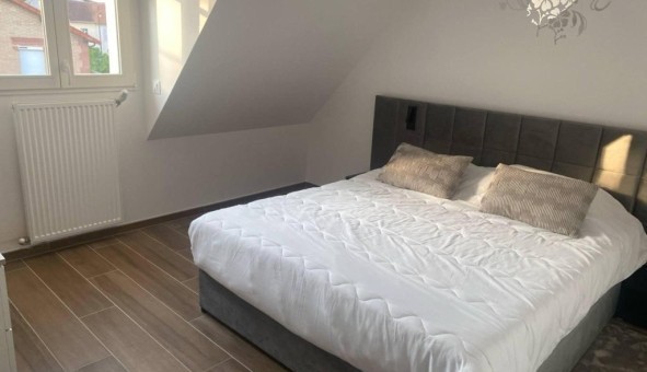 Logement tudiant T4 à Chtenay Malabry (92290)