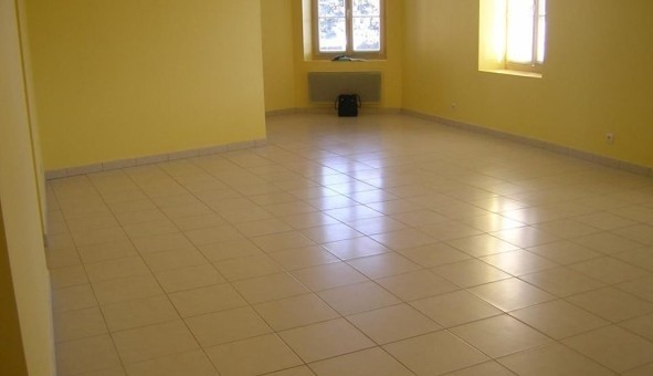 Logement �tudiant T4 &agrave; Chemir� sur Sarthe (49640)