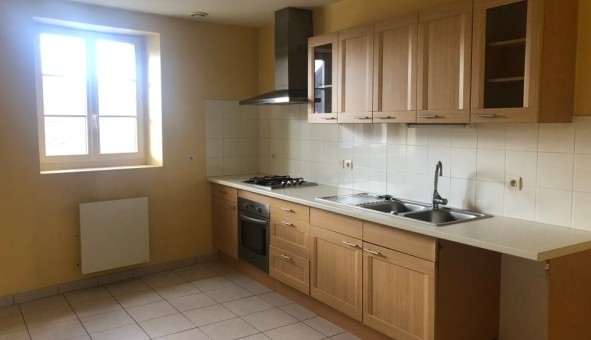 Logement �tudiant T4 &agrave; Chemir� sur Sarthe (49640)