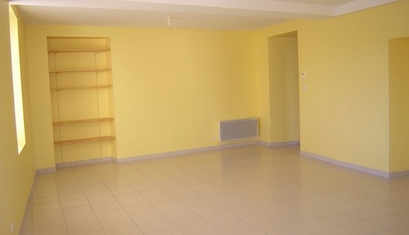 Logement �tudiant T4 &agrave; Chemir� sur Sarthe (49640)