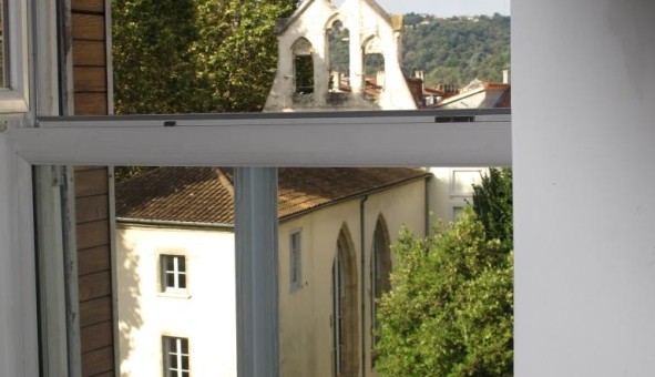 Logement tudiant Location T4 Vide Chuzelles (38200)