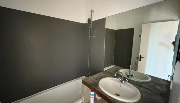 Logement �tudiant T4 &agrave; Cogny (69640)