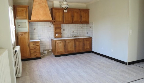 Logement tudiant Location T4 Vide Comprgnac (12100)