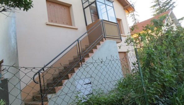 Logement �tudiant T4 &agrave; Compr�gnac (12100)