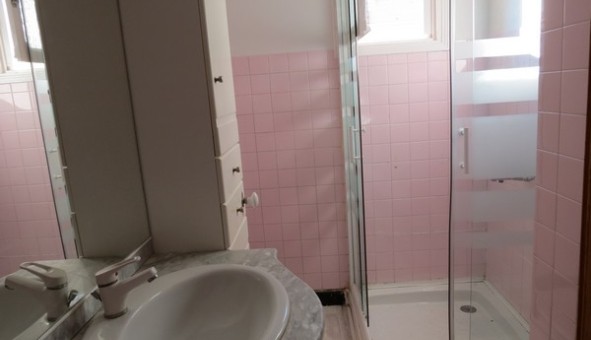 Logement �tudiant T4 &agrave; Compr�gnac (12100)