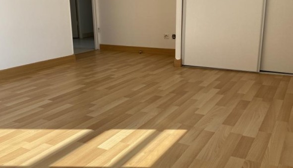 Logement tudiant T4 à Corbeil Essonnes (91100)