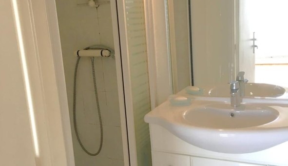 Logement tudiant T4 à Courbevoie (92400)