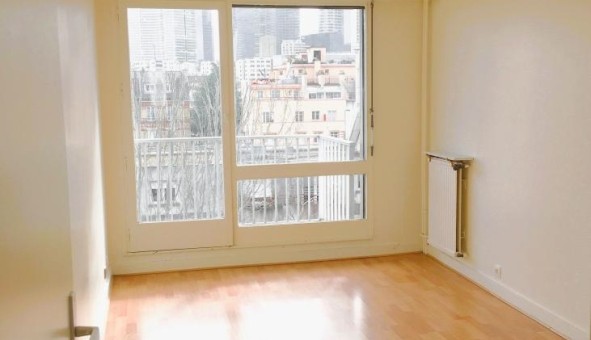 Logement tudiant T4 à Courbevoie (92400)