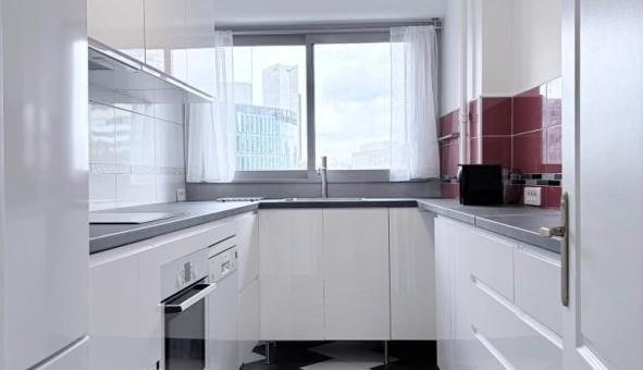 Logement tudiant T4 à Courbevoie (92400)