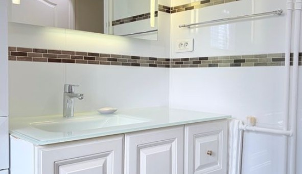 Logement �tudiant T4 &agrave; Courbevoie (92400)