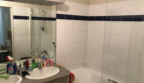 Logement �tudiant Location T4 Vide Courbevoie (92400)