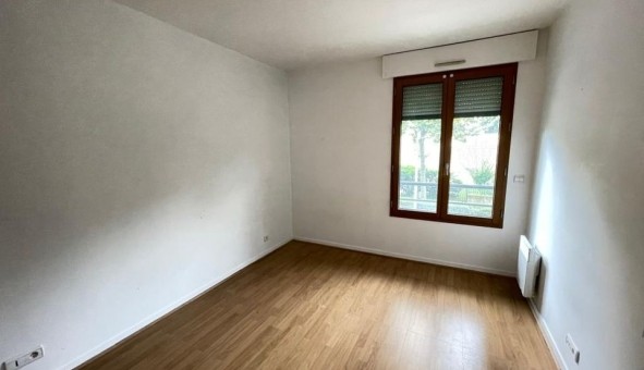 Logement �tudiant T4 &agrave; Courbevoie (92400)