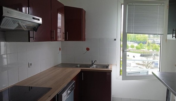 Logement tudiant T4 à Crteil (94000)