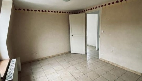 Logement �tudiant T4 &agrave; Darvault (77140)