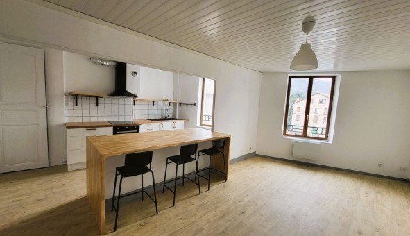 Logement �tudiant Location T4 Vide Dorat (63300)