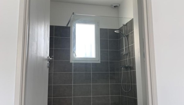 Logement tudiant T4 à Entraigues sur la Sorgue (84320)