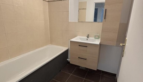 Logement tudiant T4 à pinay sur Seine (93800)