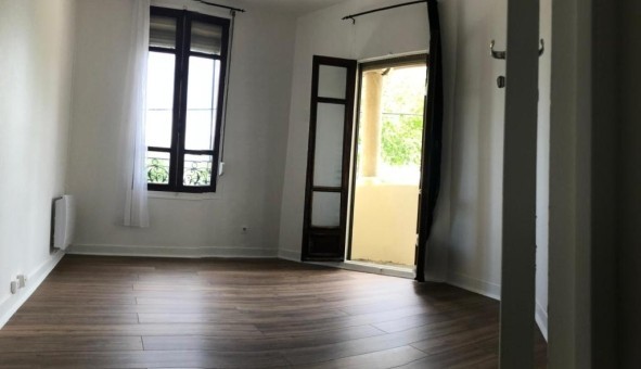 Logement tudiant Location T4 Vide pinay sur Seine (93800)