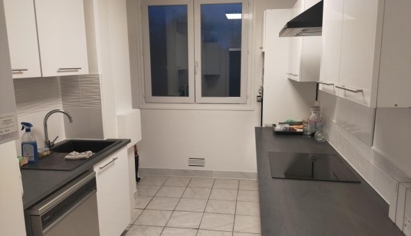 Logement tudiant T4 à Fleury Mrogis (91700)