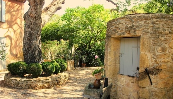 Logement tudiant Location T4 Vide Grans (13450)