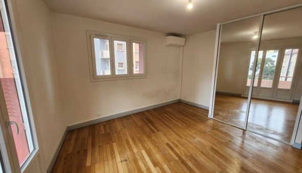 Logement �tudiant T4 &agrave; Grenoble (38000)