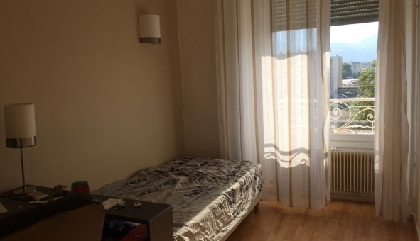 Logement �tudiant T4 &agrave; Grenoble (38000)