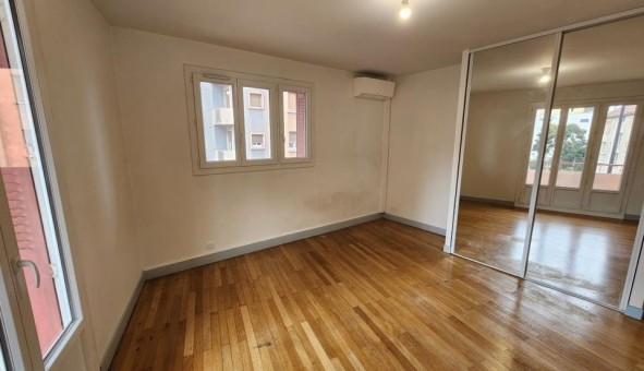 Logement �tudiant T4 &agrave; Grenoble (38000)
