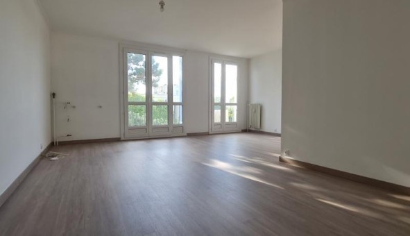 Logement tudiant T4 à Jou ls Tours (37300)