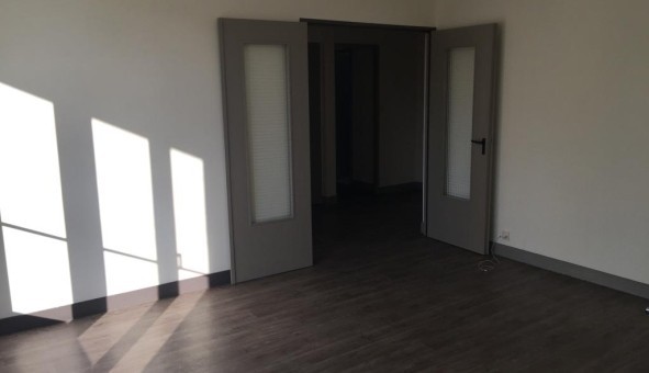 Logement tudiant T4 à Jou ls Tours (37300)