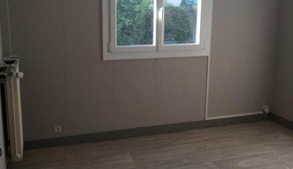 Logement tudiant T4 à Jou ls Tours (37300)