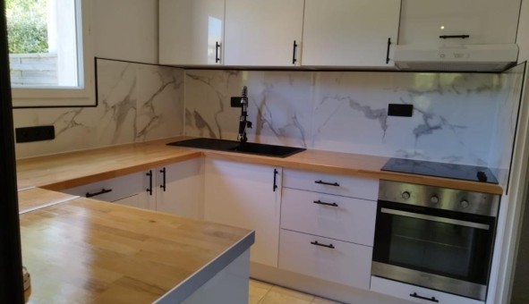 Logement �tudiant T4 &agrave; L'Isle sur la Sorgue (84800)